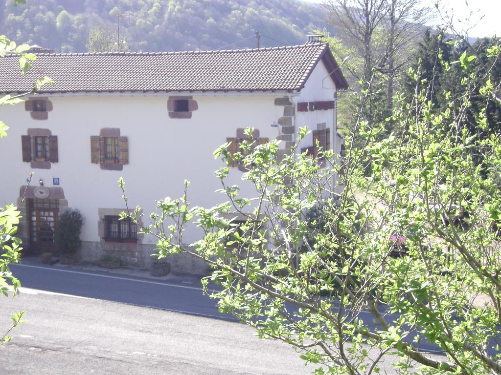 Hostal Venta San Blas Almándoz Esterno foto