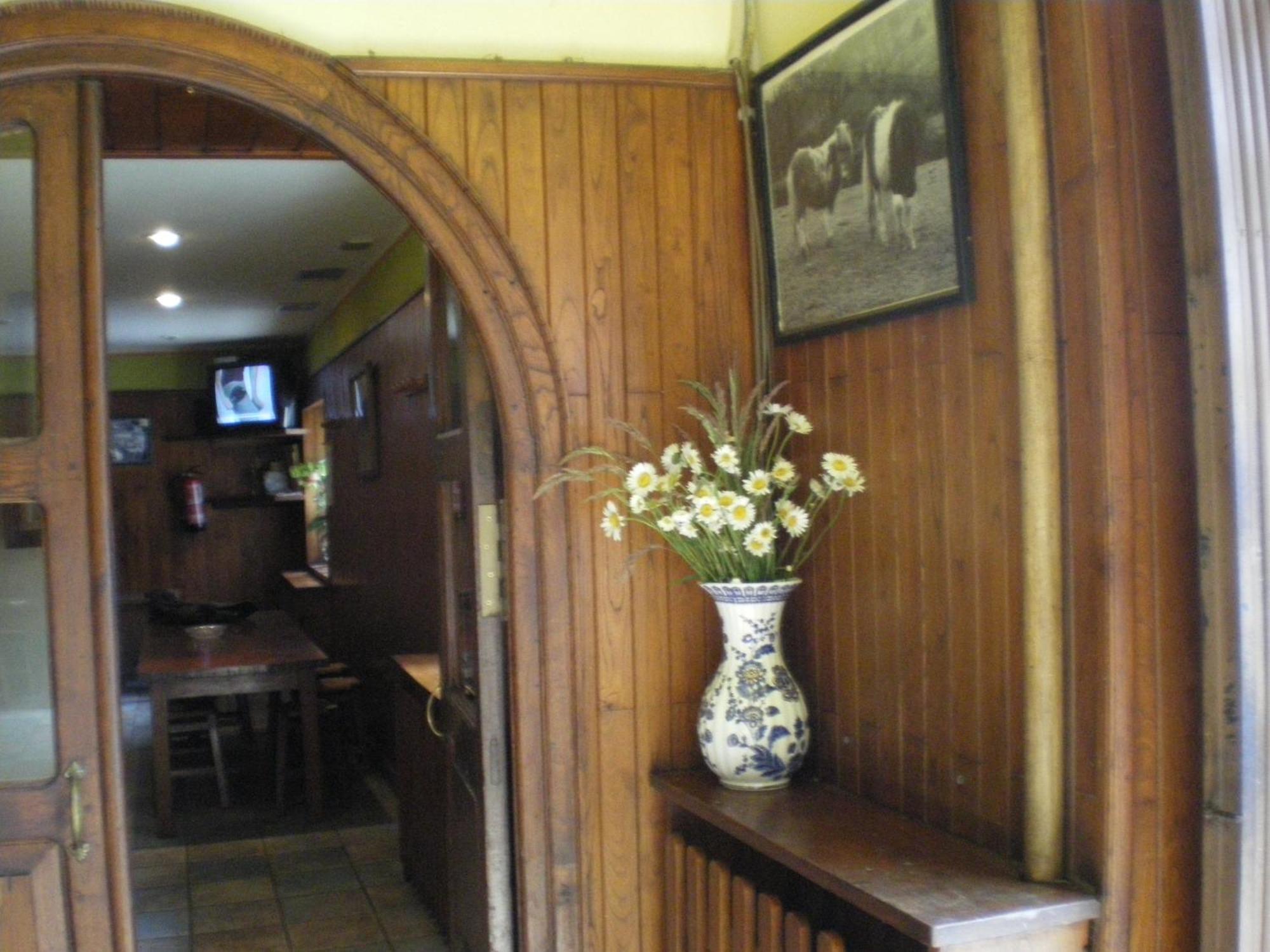 Hostal Venta San Blas Almándoz Esterno foto