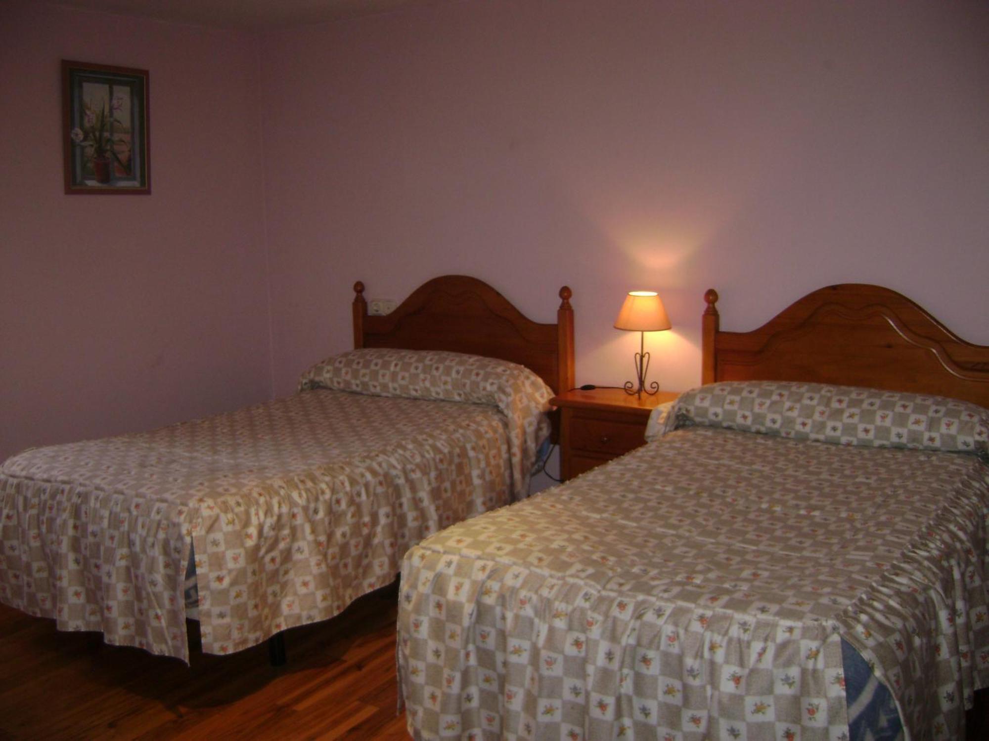 Hostal Venta San Blas Almándoz Esterno foto