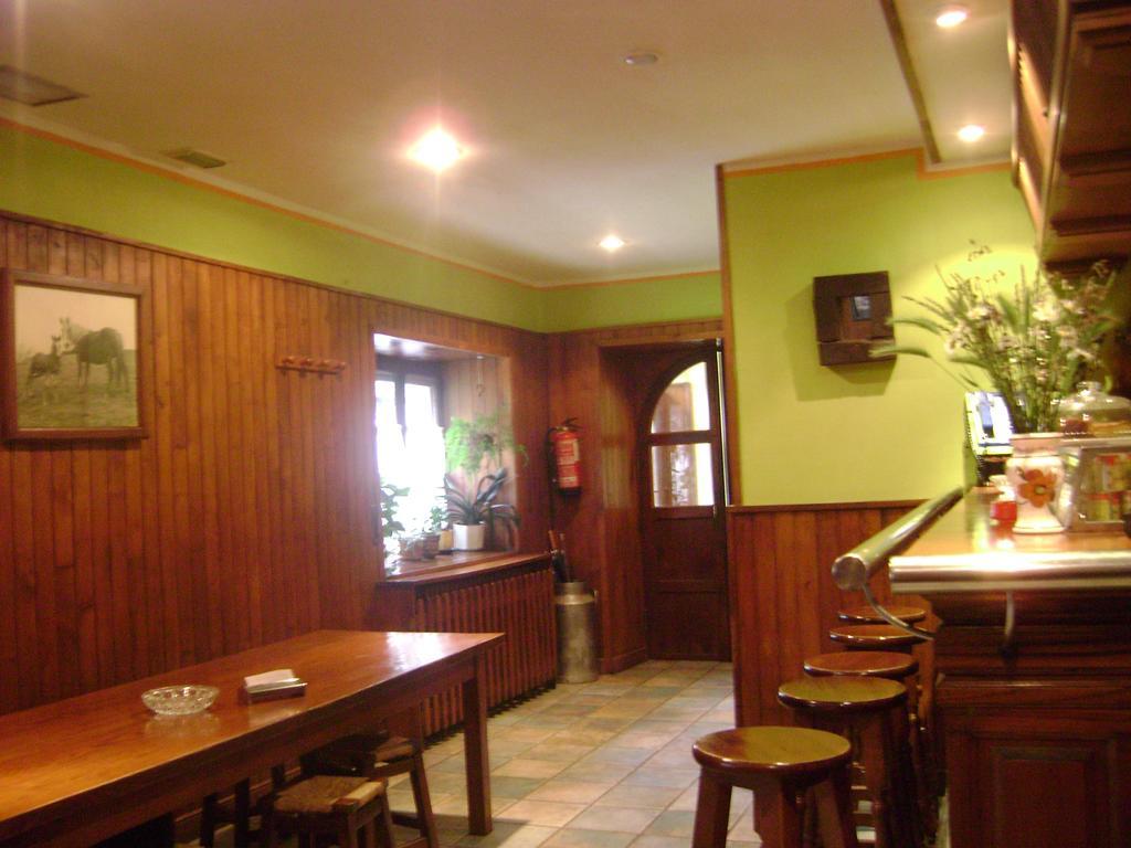 Hostal Venta San Blas Almándoz Esterno foto